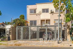 Sale of Ph in Olivos, 4 rooms with garage and garden