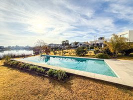 House A La Laguna For Sale In Villanueva San Benito