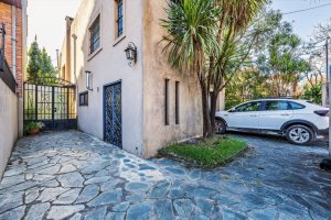 House in Tigre Residential with BBQ area and pool