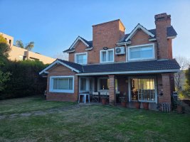 House Sale – Santa Barbara Neighborhood