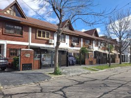 Ph Triplex For Sale in Villa Adelina – Garden-Coch