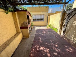 3-room apartment for sale in Don Torcuato patio