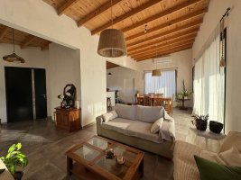 Santa Ana - Villanueva - Single-story house