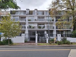 3-room Apartment on Av. Libertador in P. Chica + garage