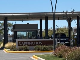 House for Sale in Carpinchos