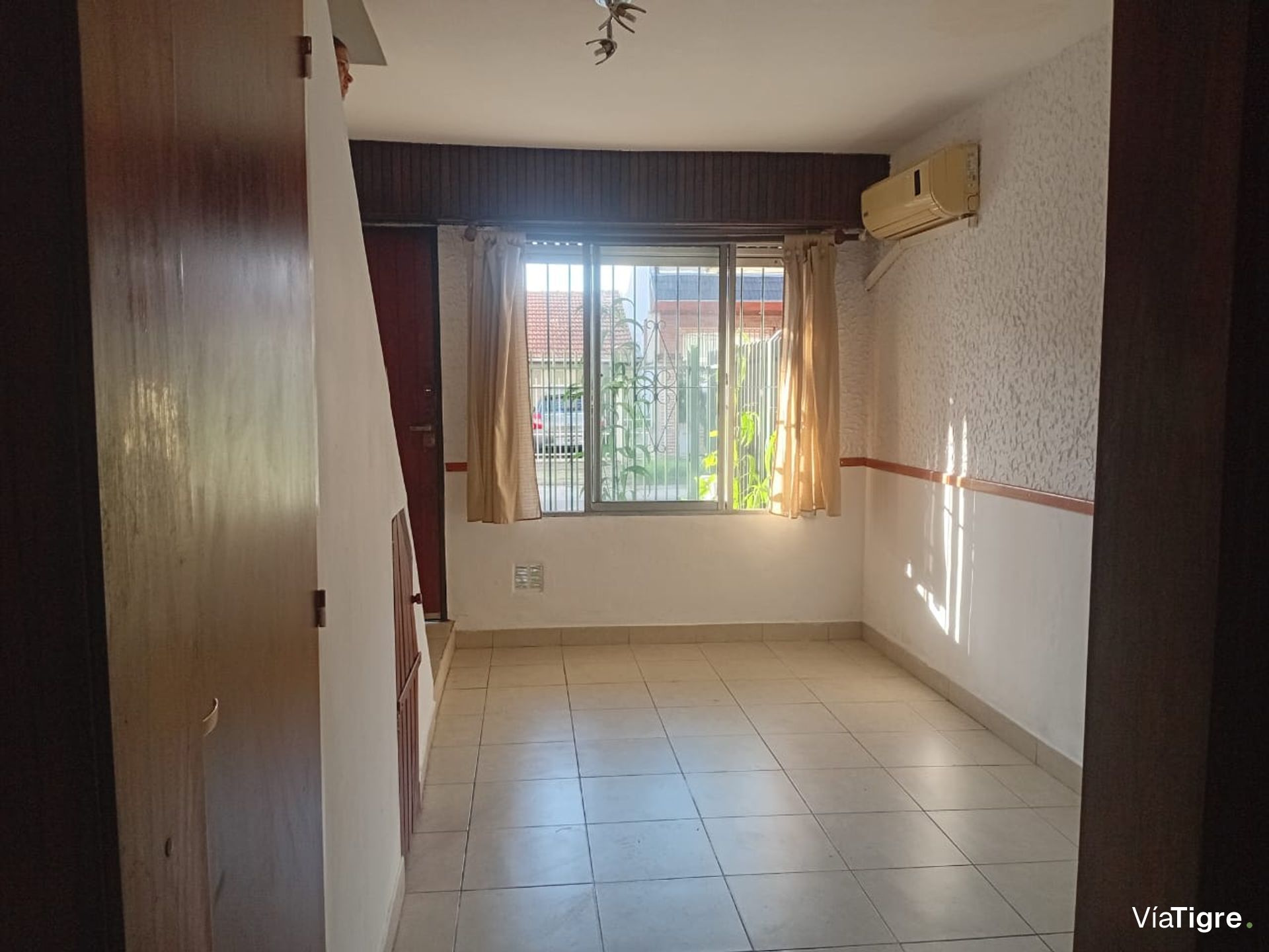 Venta Con Renta Dúplex 3 Ambientes En Carapachay