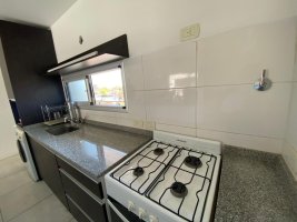 Alquiler En Tigre 2 Ambientes Con Balcon /Cochera