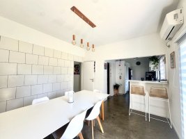 5-room house for sale in Olivos with garden and garage