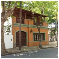 Casa estilo inglés reciclada 6 Amb. quincho jardín