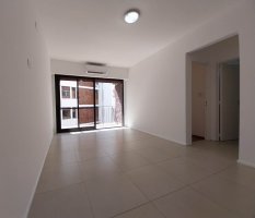 2-Room Apartment for Rent in Martinez