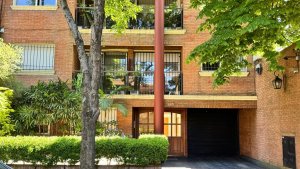 Apartment for rent, 2 rooms with garage in Martinez