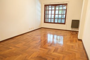 Departamento 3 Ambientes con Patio en Olivos