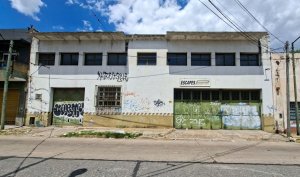 Gran Galpon /Deposito Venta Beccar (Metros De Av)