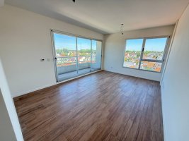 2-Room Rental with Balcony and Garage in Olivos
