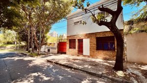 Casa 5 Amb En Venta Villa Martelli Con Cochera