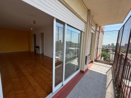 Apartment for Sale – 3 rooms, garage, balcony – Credit – Lopez