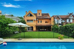 Venta Casa 3 Dorm + Depend-La Horqueta- San Isidro