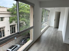 Office for Sale San Isidro Center 180 meters Balcony + Car