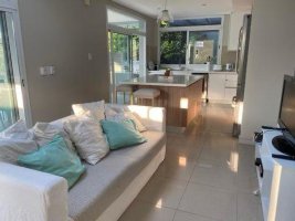 4-bedroom house for rent, plus Play Nordelta