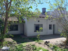 CASA 2 AMB RETASADA en MARTINEZ CREDITO