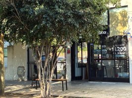 Venta Local Con Cochera Boulogne