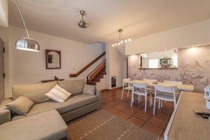 Sale Triplex 2?bedroom with Garage Olivos
