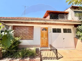 For Rent Penthouse front 2?bedroom, garage and patio