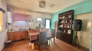 Penthouse 2?bedroom with patio for rent Victoria