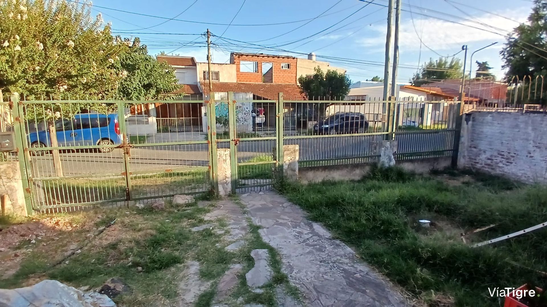 Sale of House to “Reciclar” Benavidez