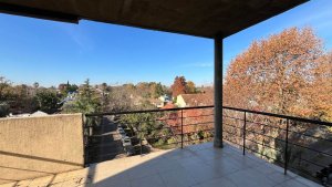 Dpto. VENTA 3 amb. 2 baños. cochera. Balcón. TIGRE