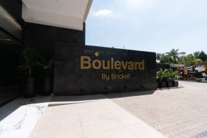 Selling 3 rooms Brickell Boulevard entrance to Tigre