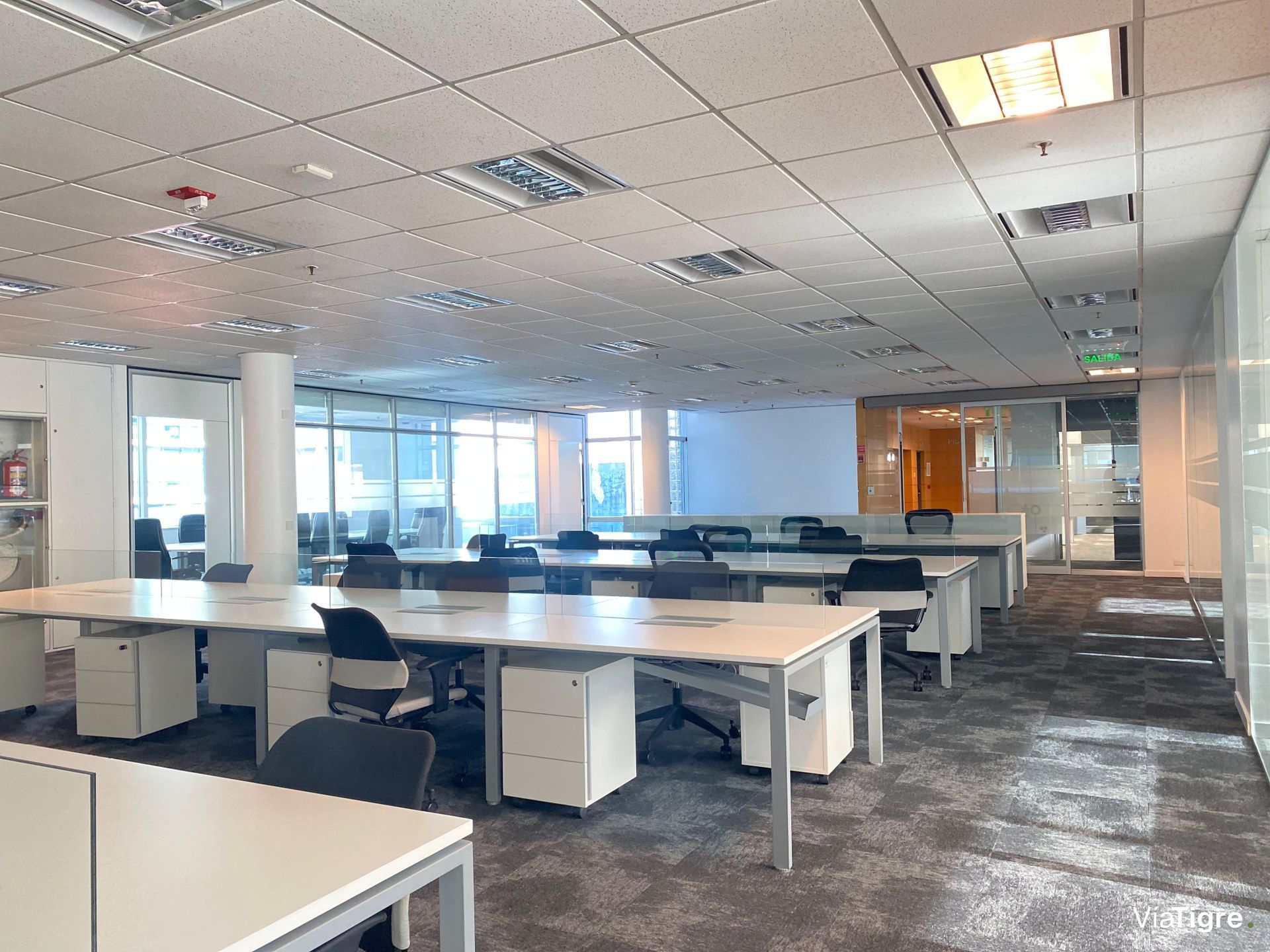 Premium Office Rental: Master Office Libertador