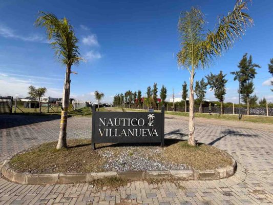 Premium Lot with Mooring in Náutico Villanueva