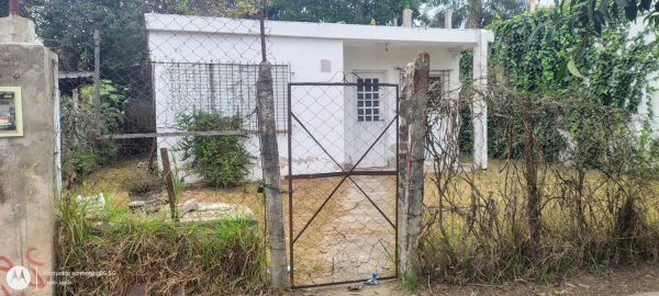 Lot with House to Renovate or Demolish in Benavidez