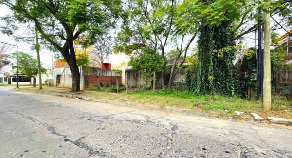 Land / Lot for Sale in Martínez