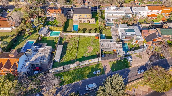 Lot for Sale in Santa Rita, San Isidro, 398 m², Installments Available