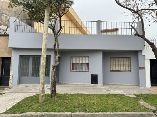 ! Casa en venta 4 AMBIENTES CARAPACHAY