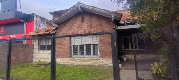 Casa 3 ambientes en venta en Beccar con Jardin
